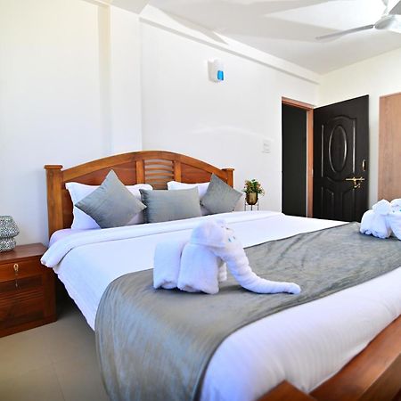 Q Lite Calangute Hotel Kültér fotó