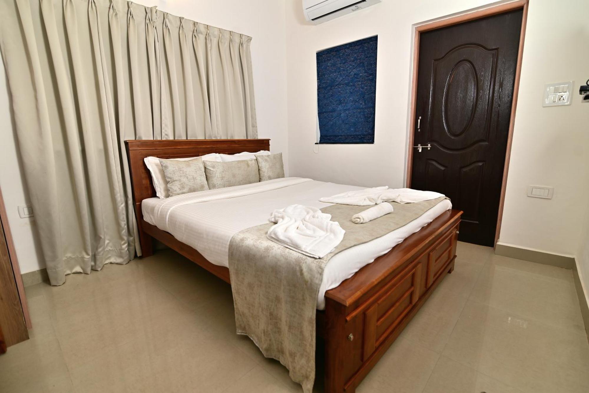 Q Lite Calangute Hotel Kültér fotó