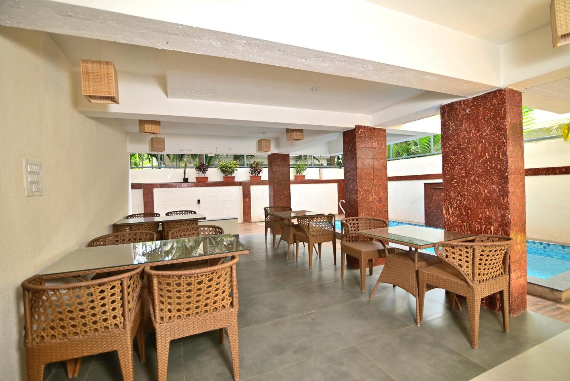 Q Lite Calangute Hotel Kültér fotó