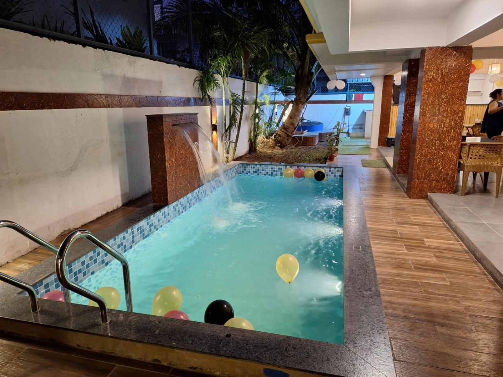 Q Lite Calangute Hotel Kültér fotó