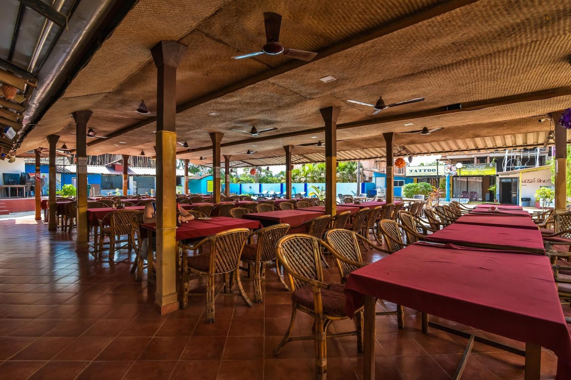 Q Lite Calangute Hotel Kültér fotó